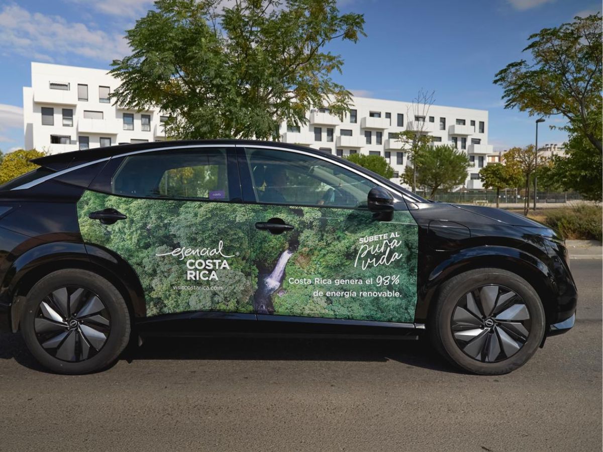 Durante noviembre y diciembre un total de 75 vehículos eléctricos mostrarán la belleza de nuestros volcanes, playas, cataratas y la biodiversidad costarricense en la ciudad de Madrid, España.