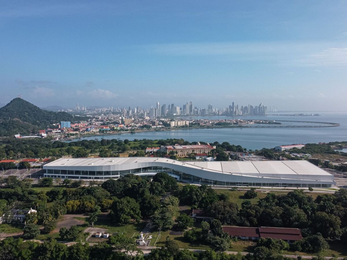 El aumento del 8,4 % en visitantes durante el primer semestre del 2025 refleja un esfuerzo coordinado que apuesta por reforzar la conectividad, conquistar nuevos mercados y atraer más eventos internacionales.